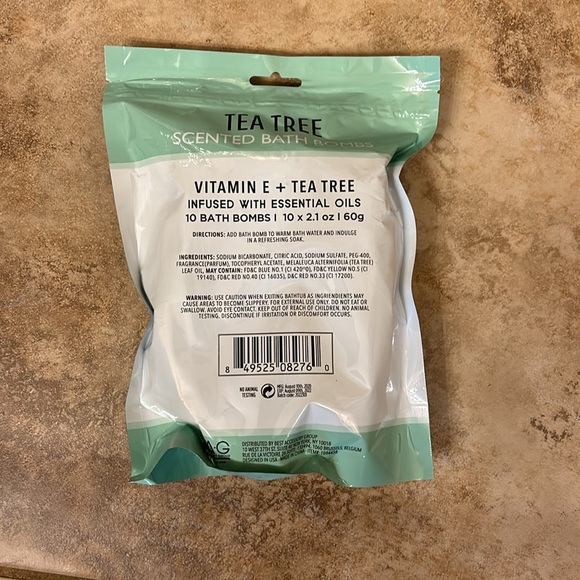 Tea Tree Bath Bombs - Picture 2 of 3